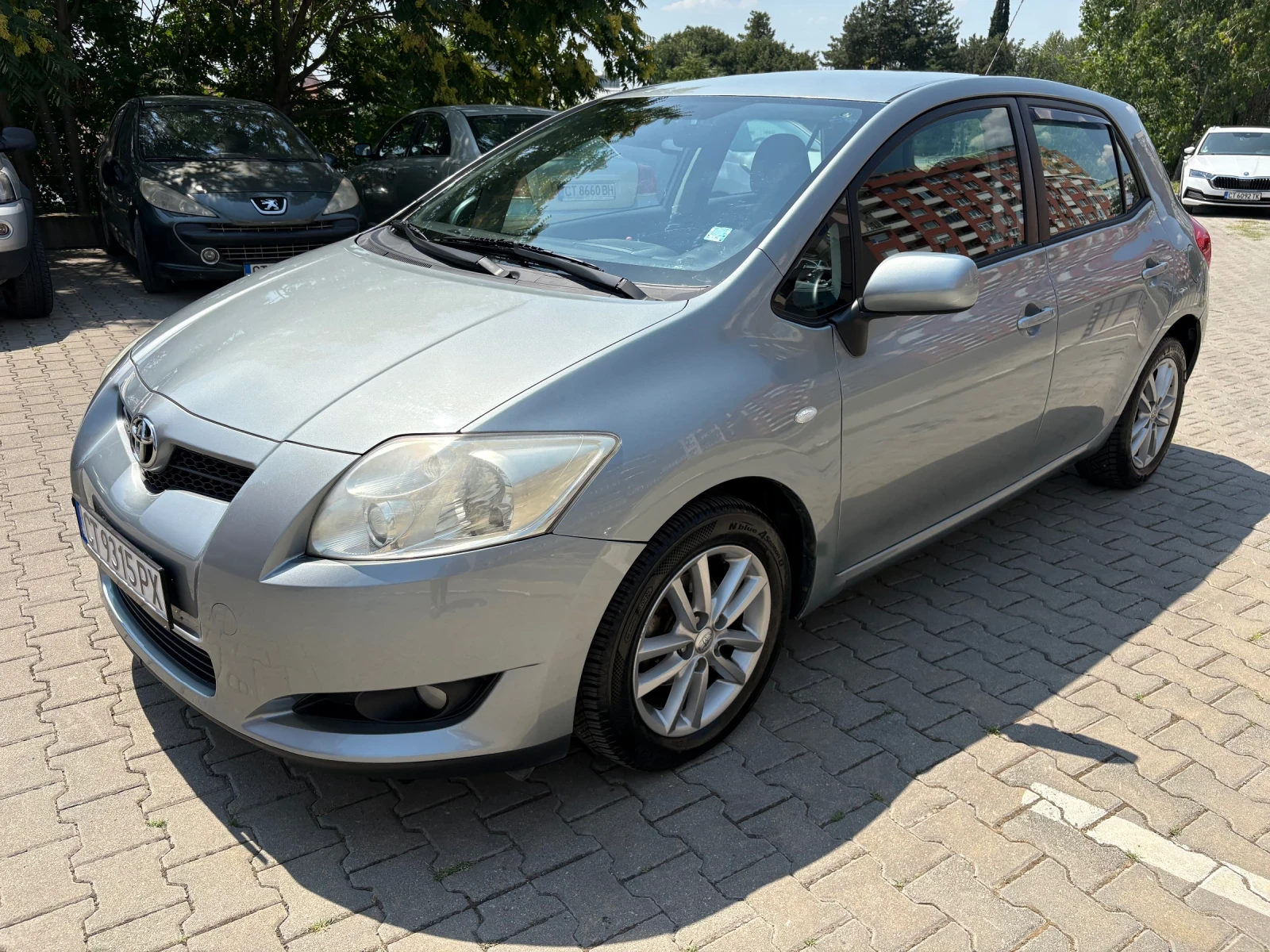 Toyota Auris 1.33 VVT-I * * Android Media* * КАМЕРА , снимка 2 - Автомобили и джипове - 55566233