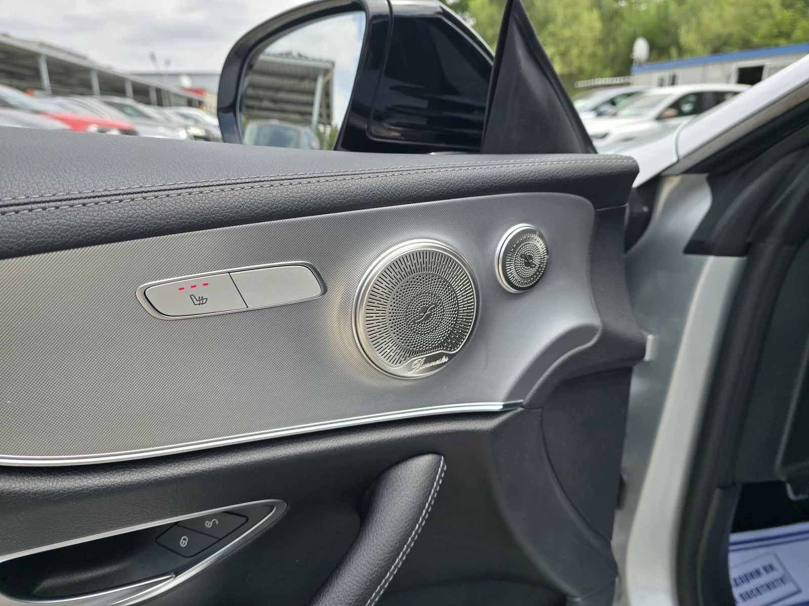 Mercedes-Benz E 220 194к.с AMG PACK Burmester Head-Up , снимка 11 - Автомобили и джипове - 55654629