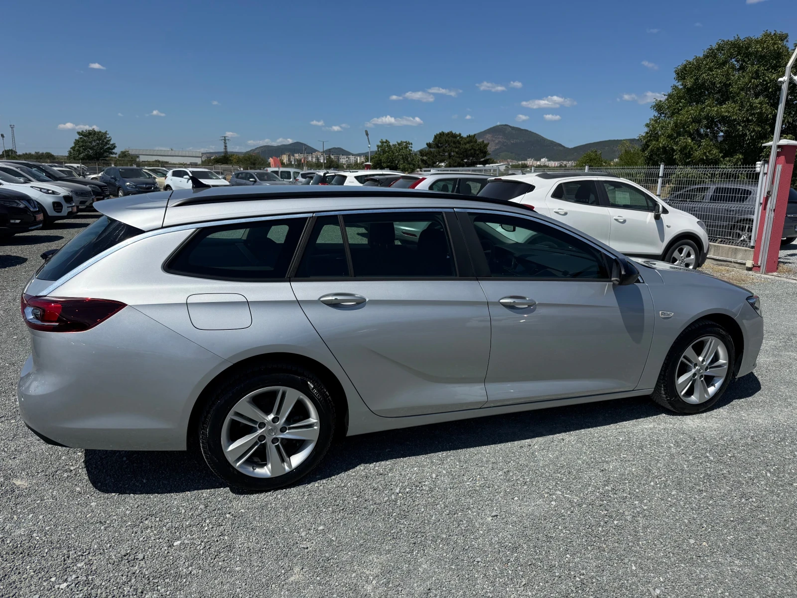 Opel Insignia (KATO НОВА), снимка 5 - Автомобили и джипове - 55664780