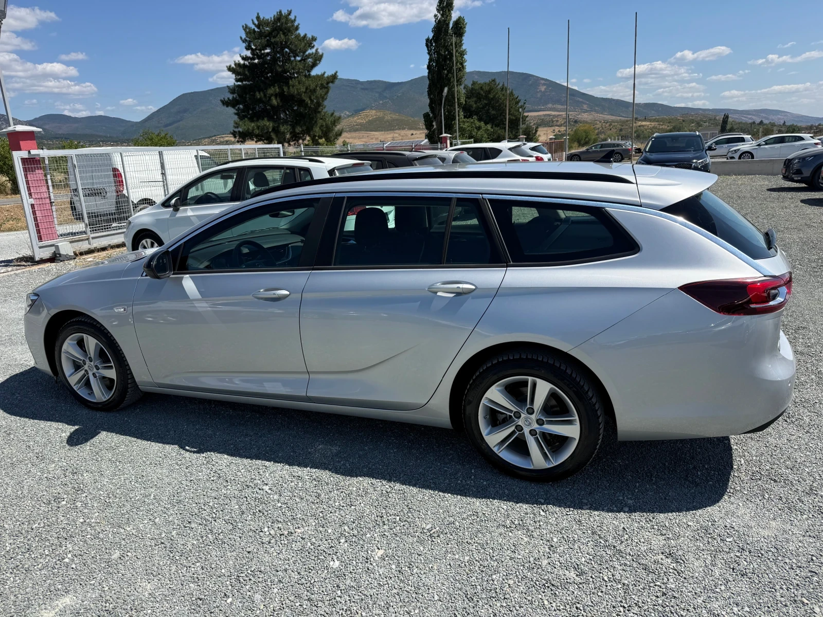 Opel Insignia (KATO НОВА), снимка 9 - Автомобили и джипове - 55664780