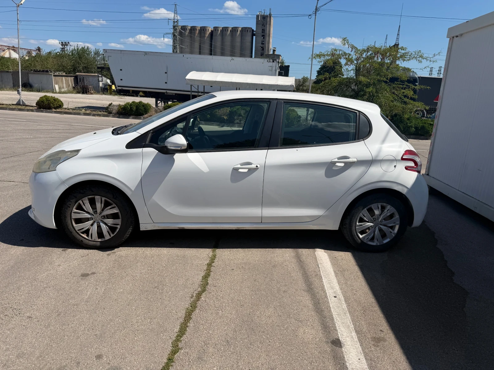 Peugeot 208, снимка 3 - Автомобили и джипове - 55675053
