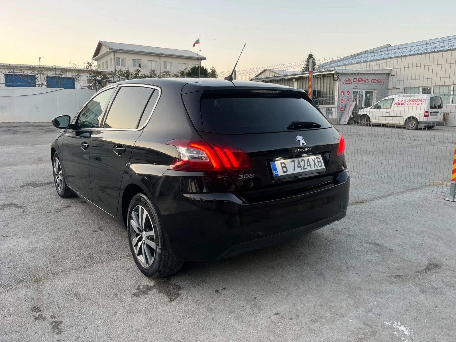 Peugeot 308, снимка 9 - Автомобили и джипове - 55707101
