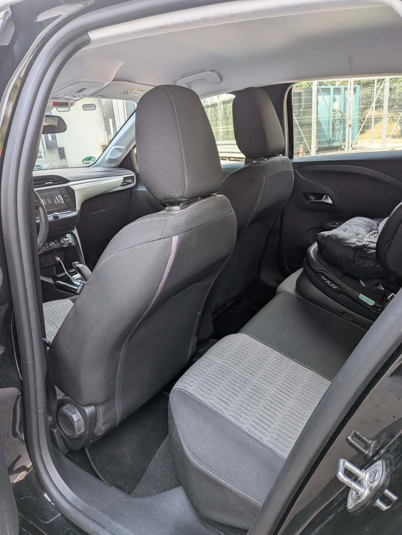 Opel Corsa e, снимка 10 - Автомобили и джипове - 55833988