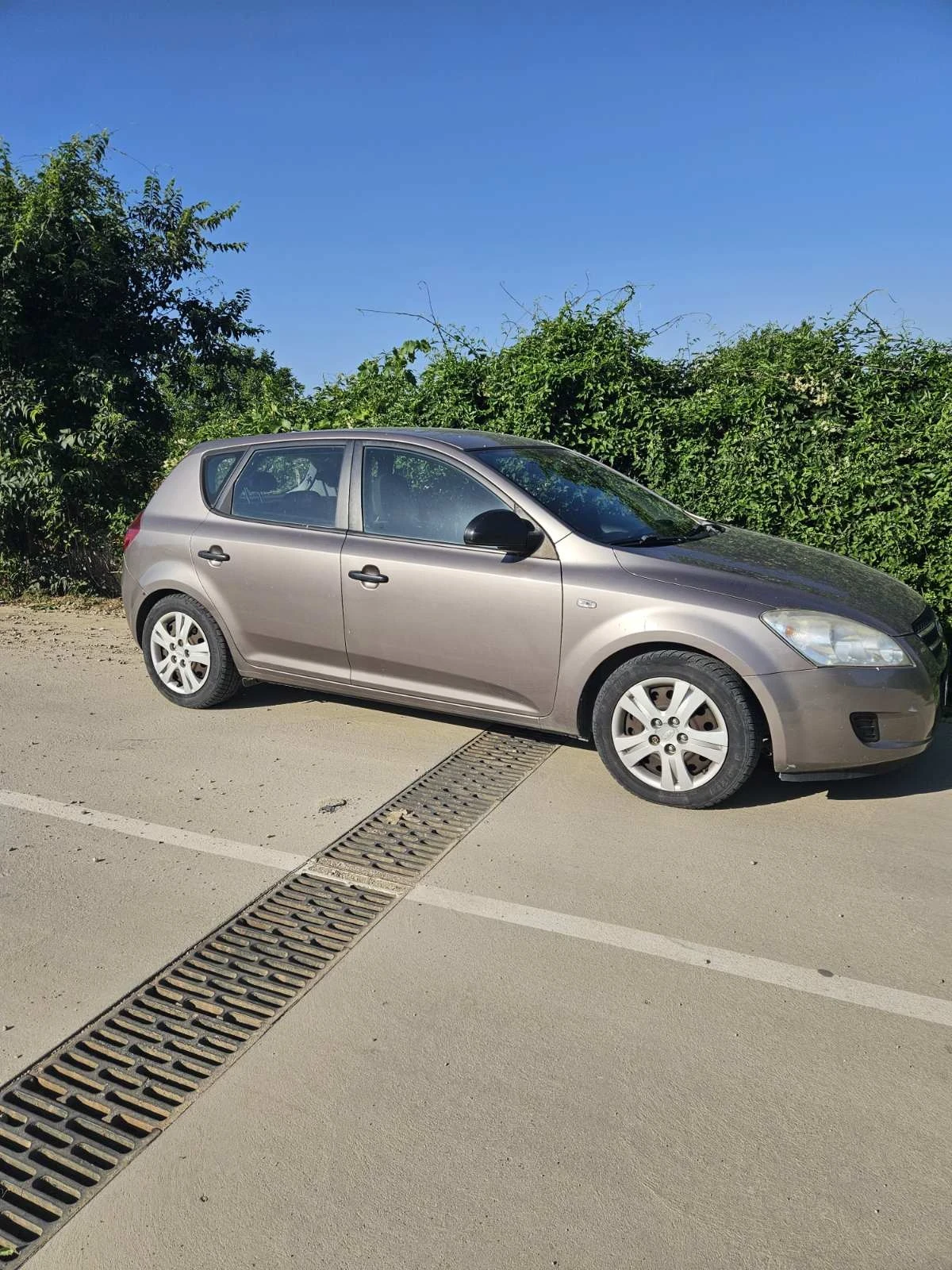 Kia Ceed Газ и бензин, снимка 10 - Автомобили и джипове - 55877610