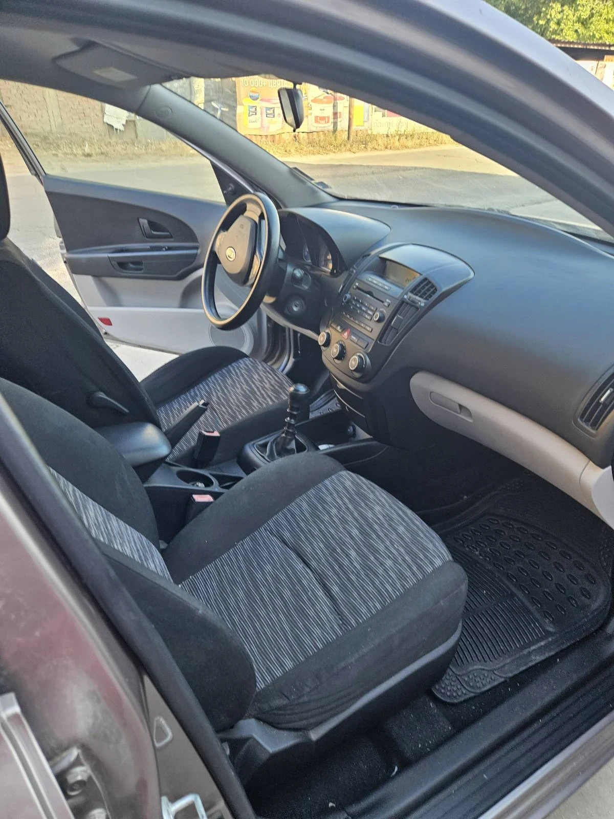 Kia Ceed Газ и бензин, снимка 8 - Автомобили и джипове - 55877610