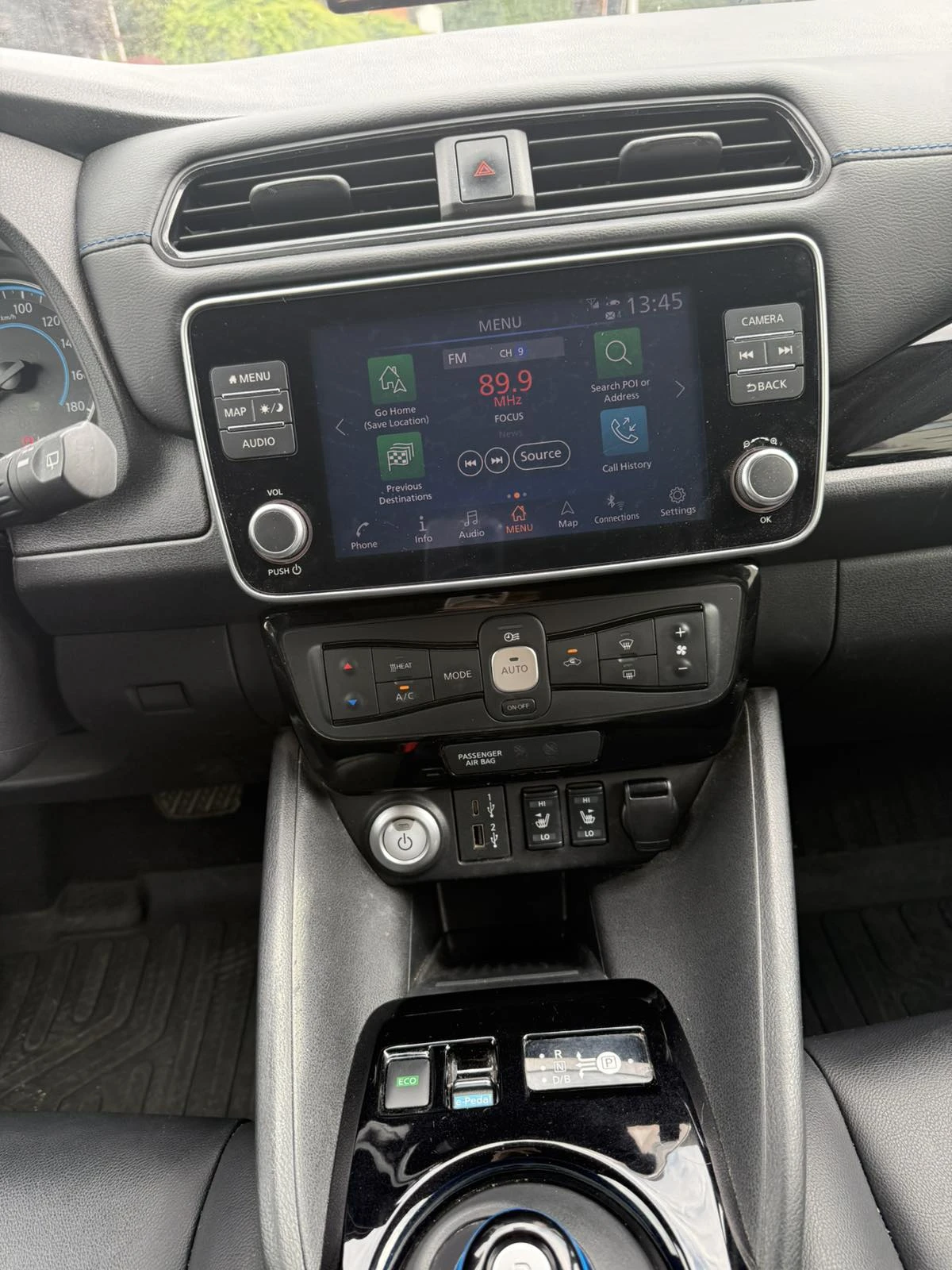 Nissan Leaf , снимка 8 - Автомобили и джипове - 56132305