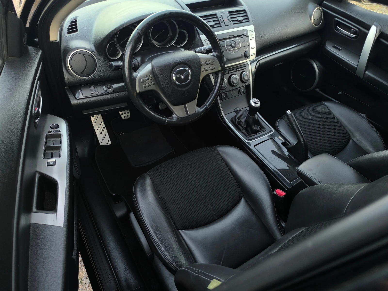 Mazda 6 -2.0D-140кс-6 скорости-КОЖА-КЛИМАТРОНИК-КСЕНОН-, снимка 10 - Автомобили и джипове - 56138797