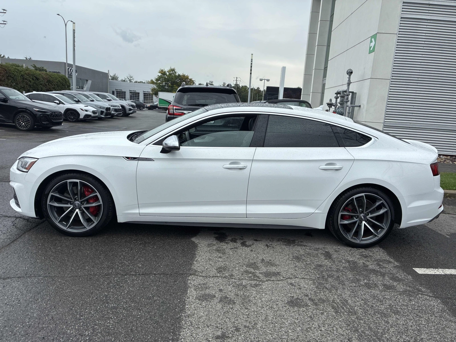 Audi S5 Technik / 360 / B&O / Carfax / Автокредит, снимка 2 - Автомобили и джипове - 56151060