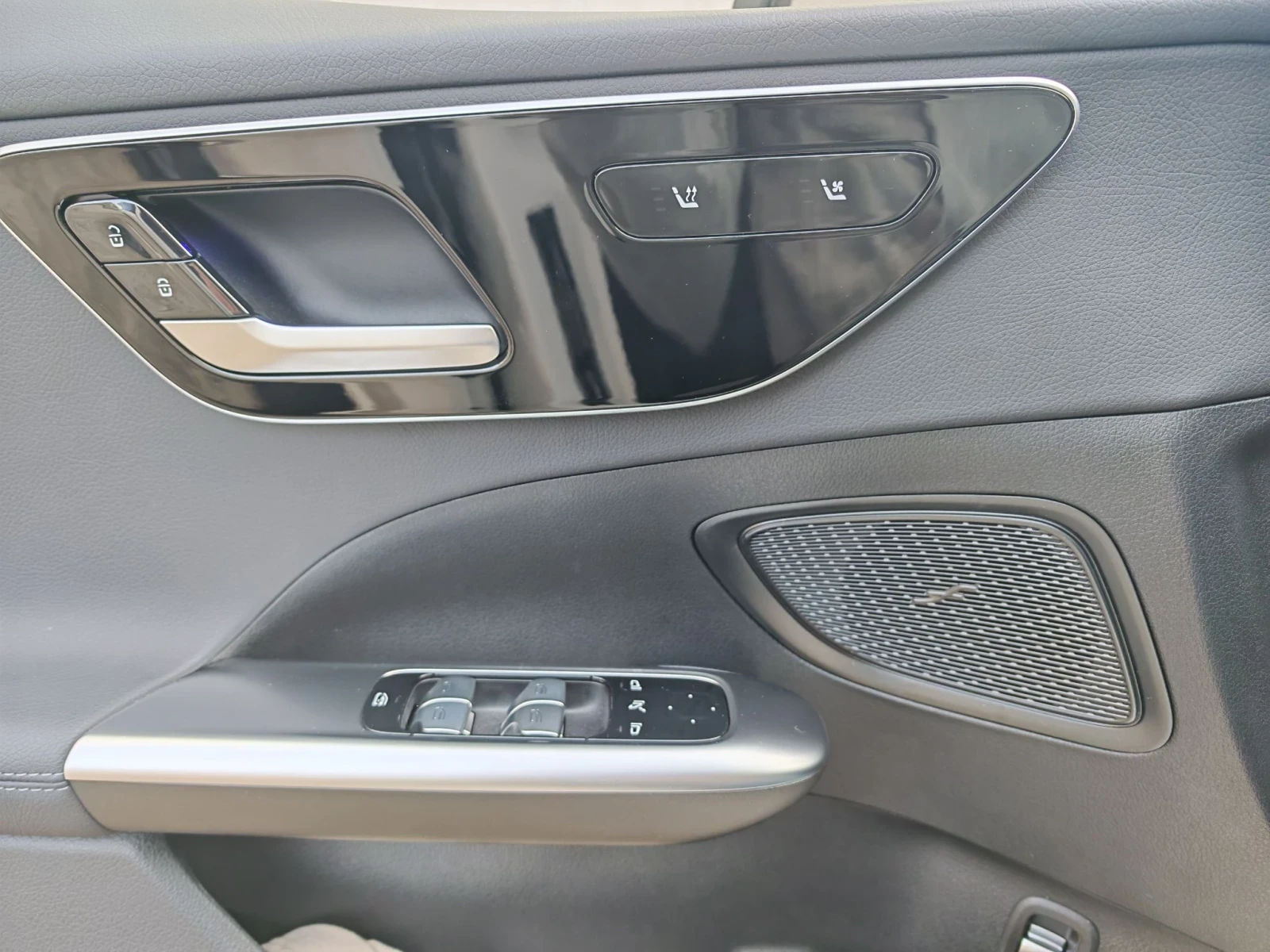 Mercedes-Benz C 220 4Matic T 9G-TRONIC Avantgarde, снимка 11 - Автомобили и джипове - 56315267