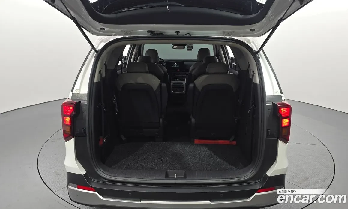 Kia Carnival ������� | �������� | ��������� | ��������� | Mobile.bg � ����������� 5
