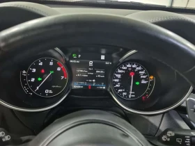 Alfa Romeo Stelvio VELOCE/Дистроник/Шито табло/Пано/Подгрев/2 Ключа, снимка 10