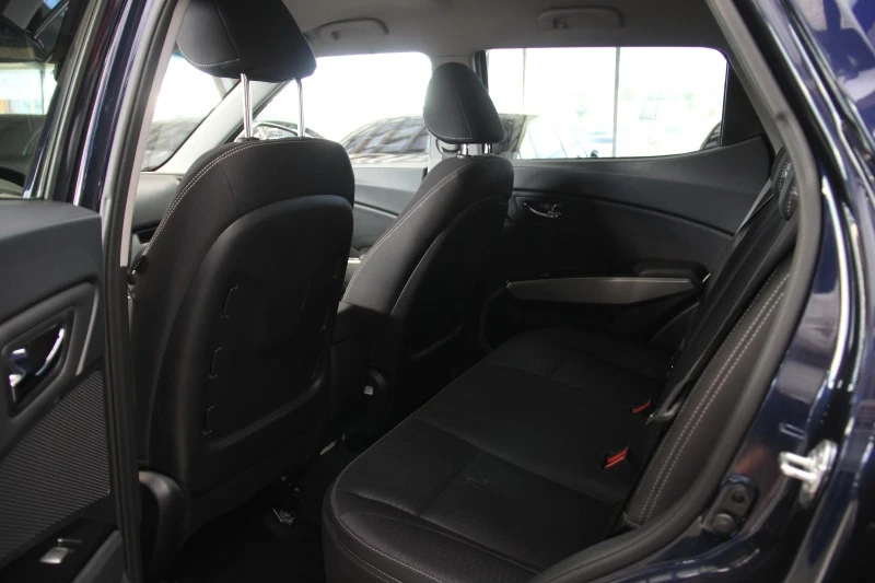 SsangYong Tivoli 4X4/Xenon/Android/Камера/Подгрев/USB, снимка 9 - Автомобили и джипове - 46281435