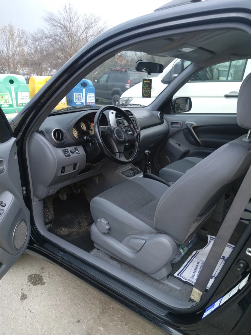 Toyota Rav4, снимка 8 - Автомобили и джипове - 49091349