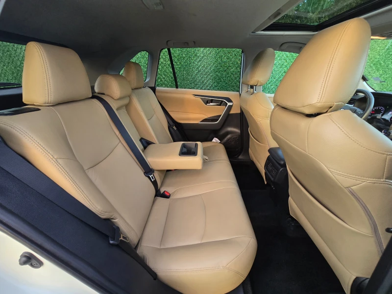 Toyota Rav4 2.5i* 203кс* 113000км* , снимка 11 - Автомобили и джипове - 51299489