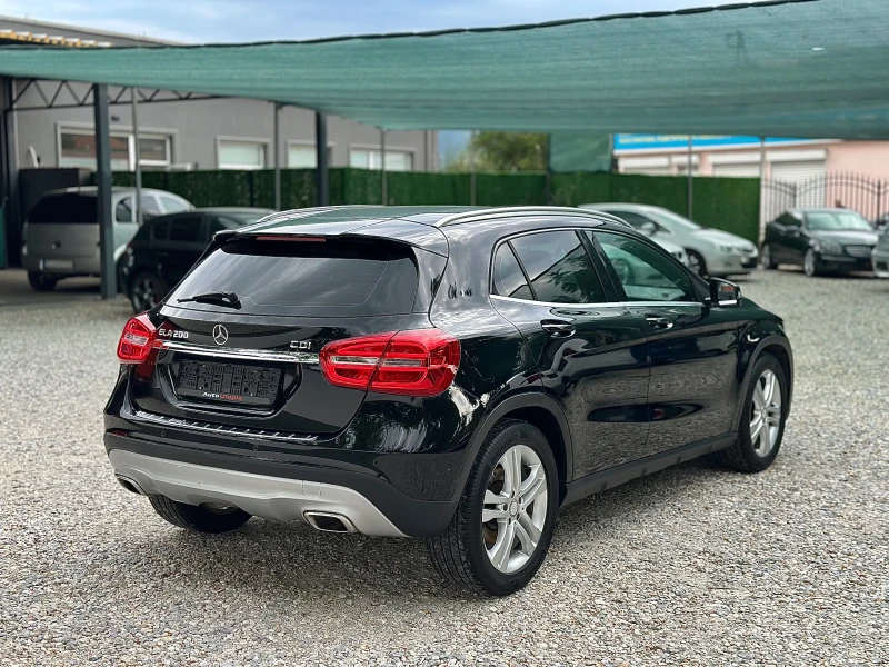 Mercedes-Benz GLA 200, снимка 5 - Автомобили и джипове - 51485934