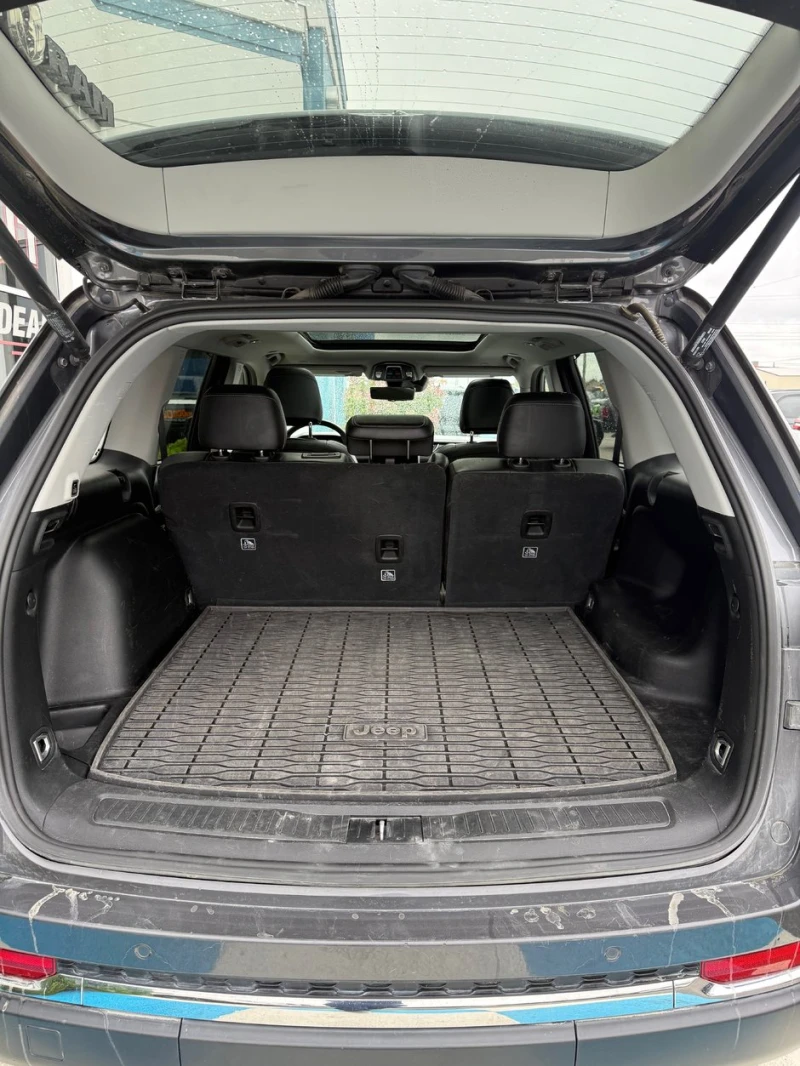 Jeep Grand cherokee 2023* DISTRONIK* PANO* KEYLESS* LANE ASSIST* DIGIT, снимка 16 - Автомобили и джипове - 52664746