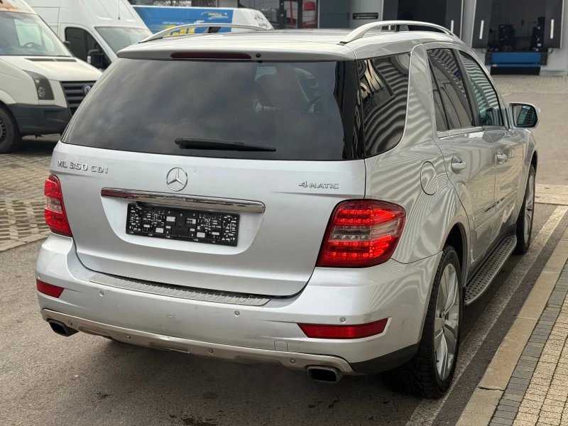 Mercedes-Benz ML 350 4Matic+ Шибидах+ Камера+ Подгрев+ Кожа, снимка 5 - Автомобили и джипове - 53045170