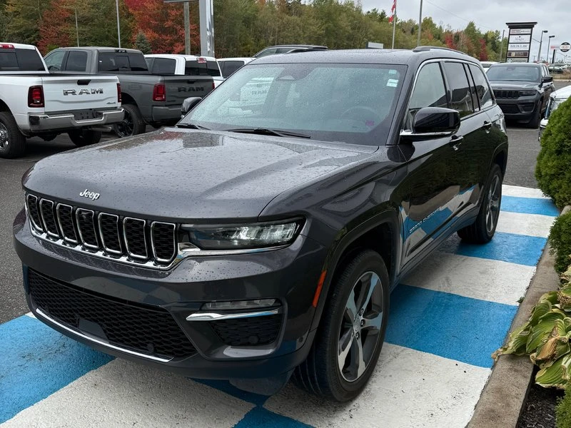 Jeep Grand cherokee 2023* DISTRONIK* PANO* KEYLESS* LANE ASSIST* DIGIT