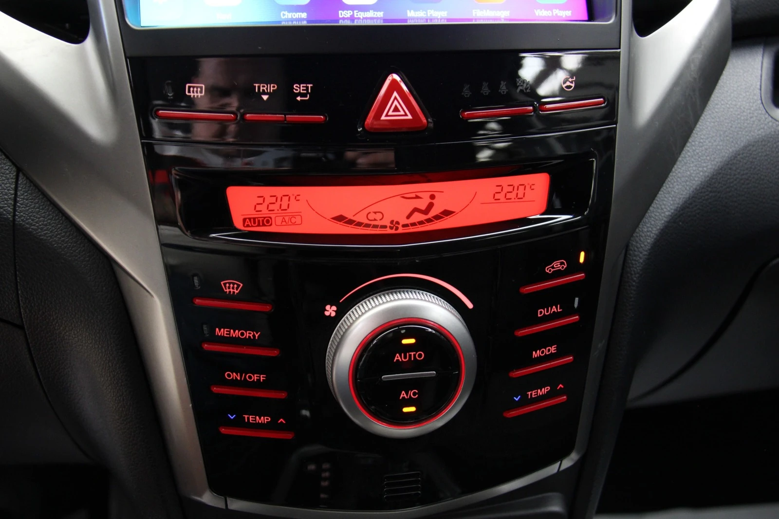 SsangYong Tivoli 4X4/Xenon/Android///USB | Mobile.bg   13