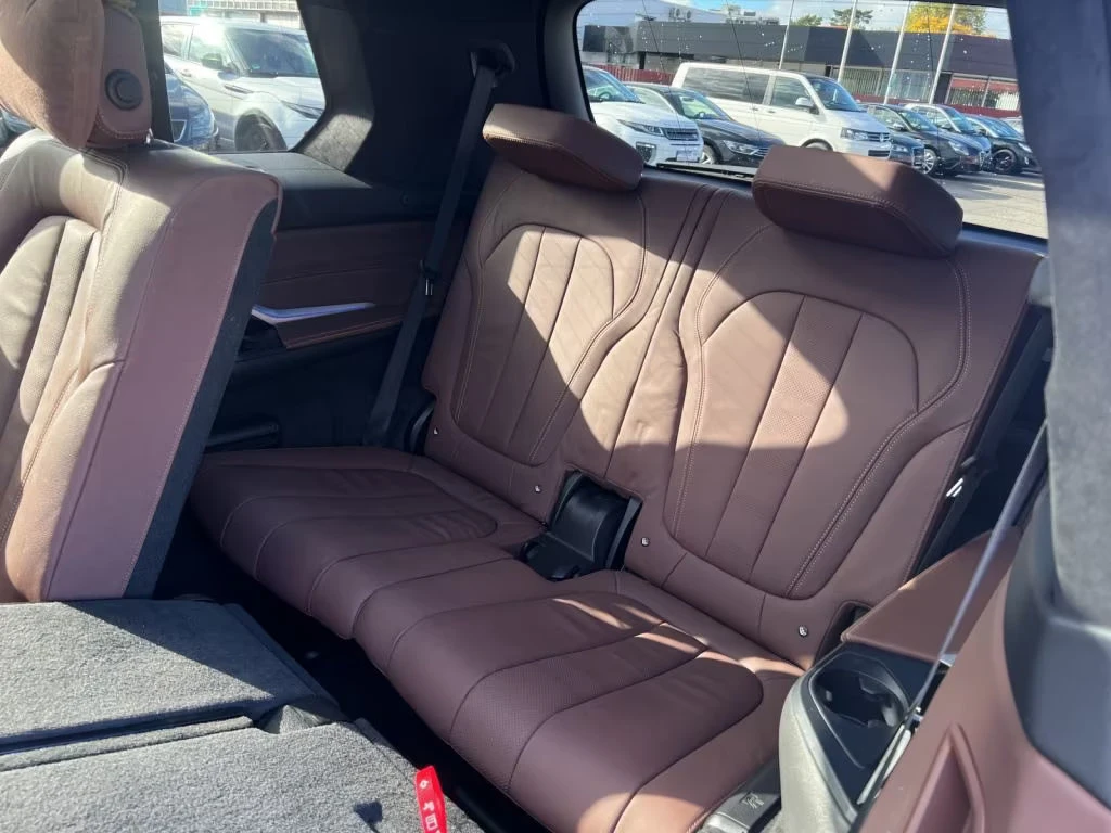 BMW X7 40d/xDRIVE/340HP/PANO/LED/360/6SEATS/755v | Mobile.bg   16