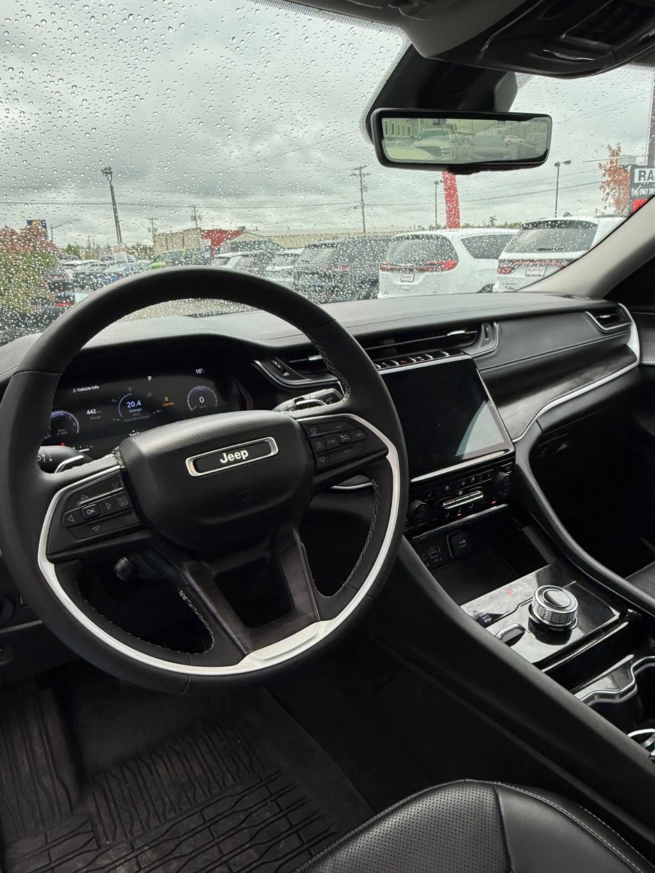 Jeep Grand cherokee 2023* DISTRONIK* PANO* KEYLESS* LANE ASSIST* DIGIT - изображение 8