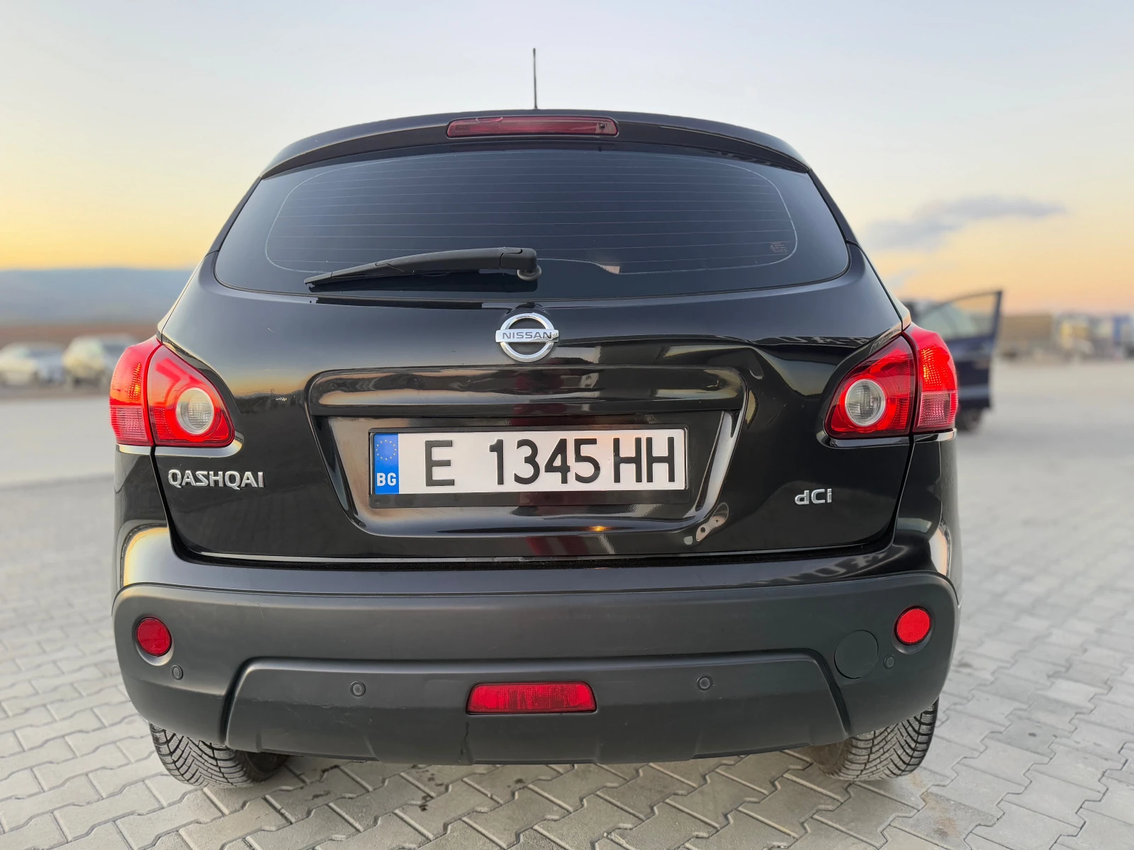 Nissan Qashqai 2.0dci 150 ks Собствен лизинг  - изображение 6