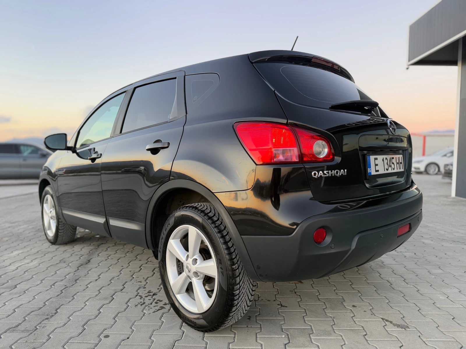 Nissan Qashqai 2.0dci 150 ks Собствен лизинг  - изображение 7