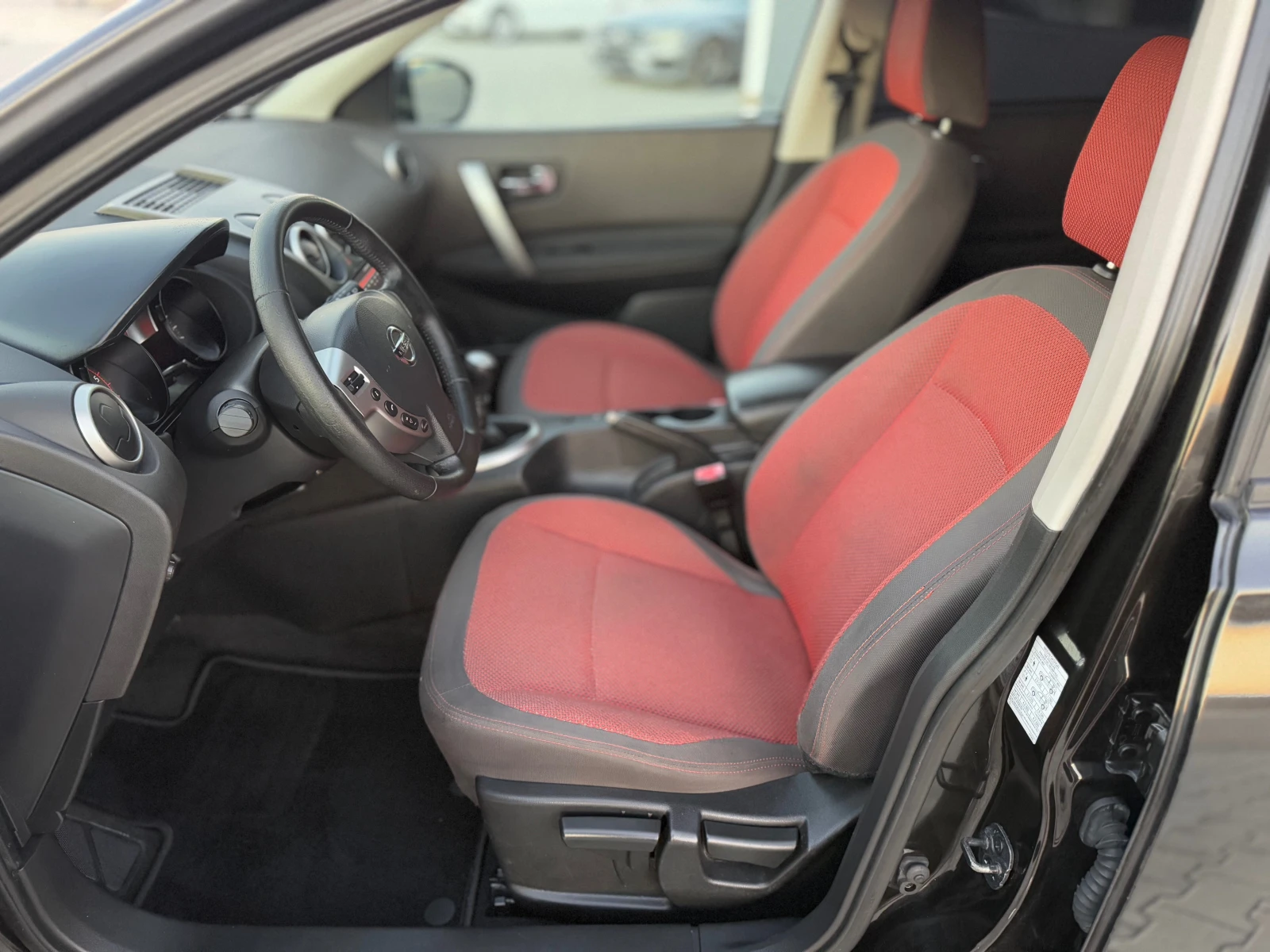 Nissan Qashqai 2.0dci 150 ks Собствен лизинг  - изображение 10