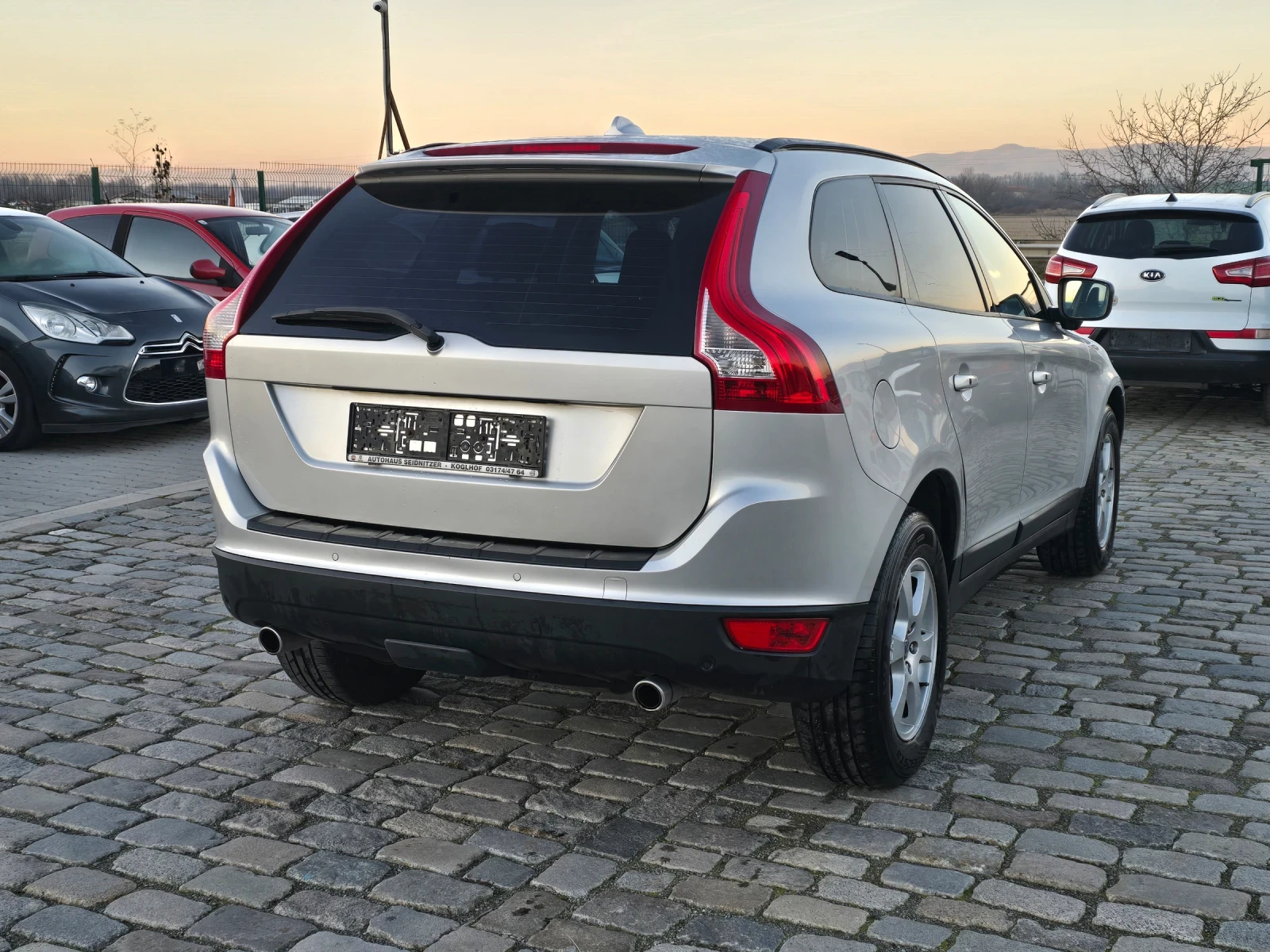 Volvo XC60 2.4 D5 4Х4 РЪЧНИ СКОРОСТИ 2013 ГОДИНА - изображение 6