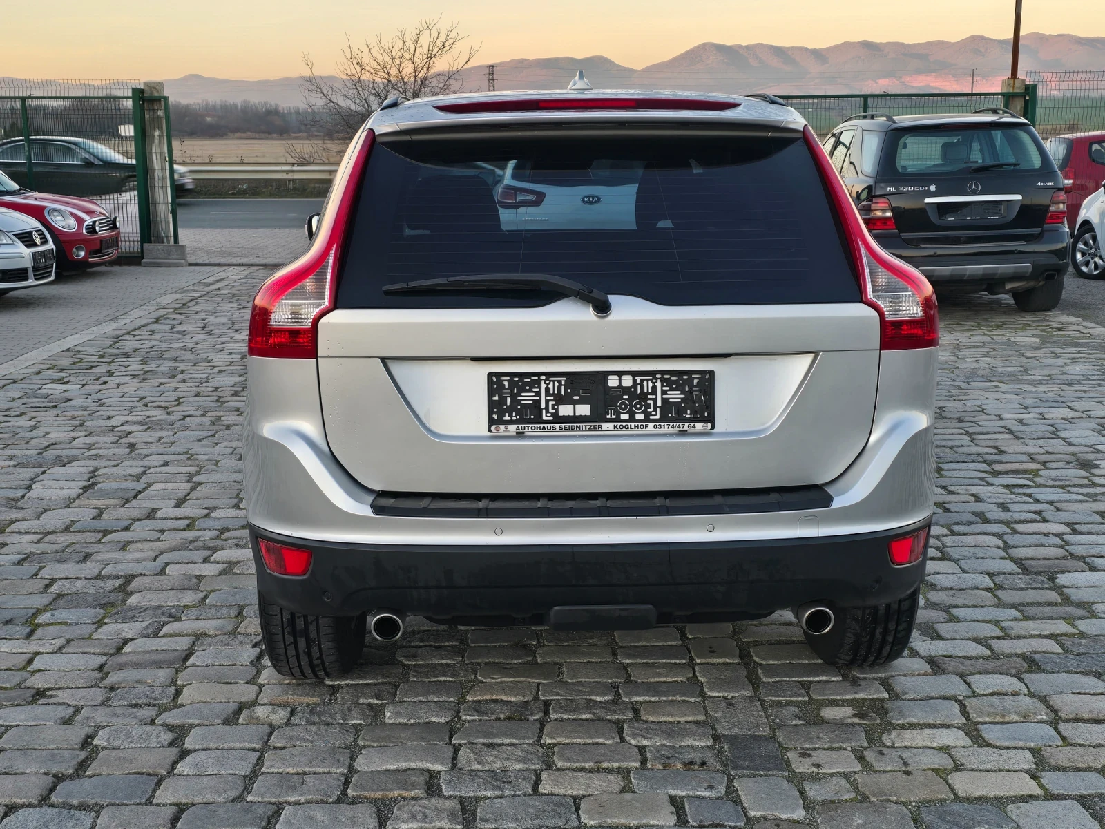 Volvo XC60 2.4 D5 4Х4 РЪЧНИ СКОРОСТИ 2013 ГОДИНА - изображение 7