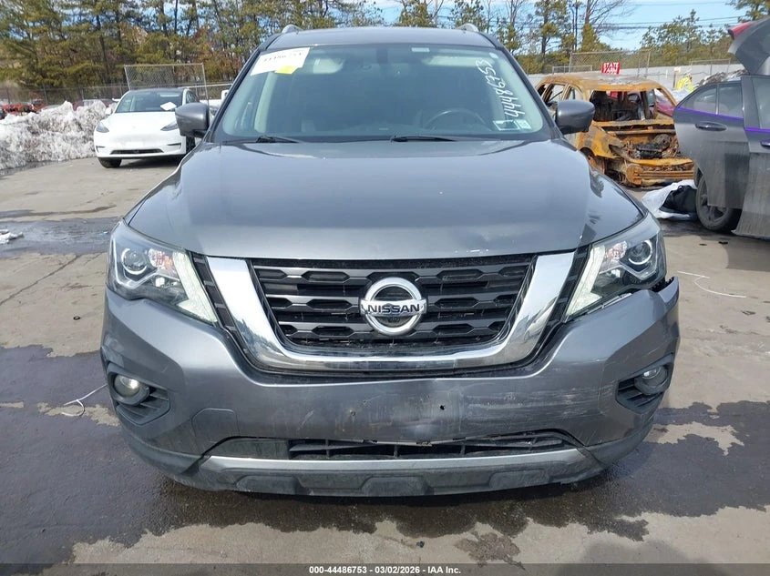 Nissan Pathfinder 3.5l Platinum, снимка 12 - Автомобили и джипове - 53808780