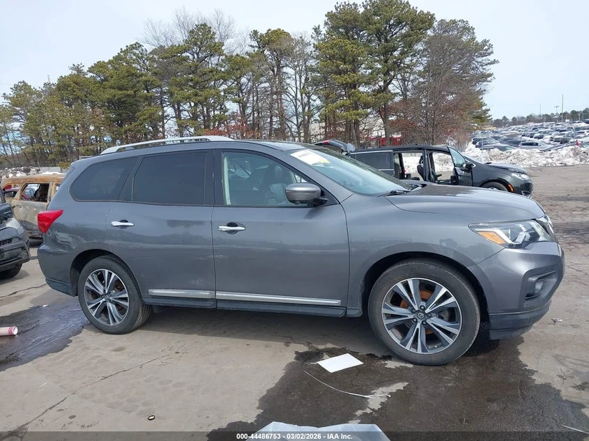 Nissan Pathfinder 3.5l Platinum, снимка 13 - Автомобили и джипове - 53808780