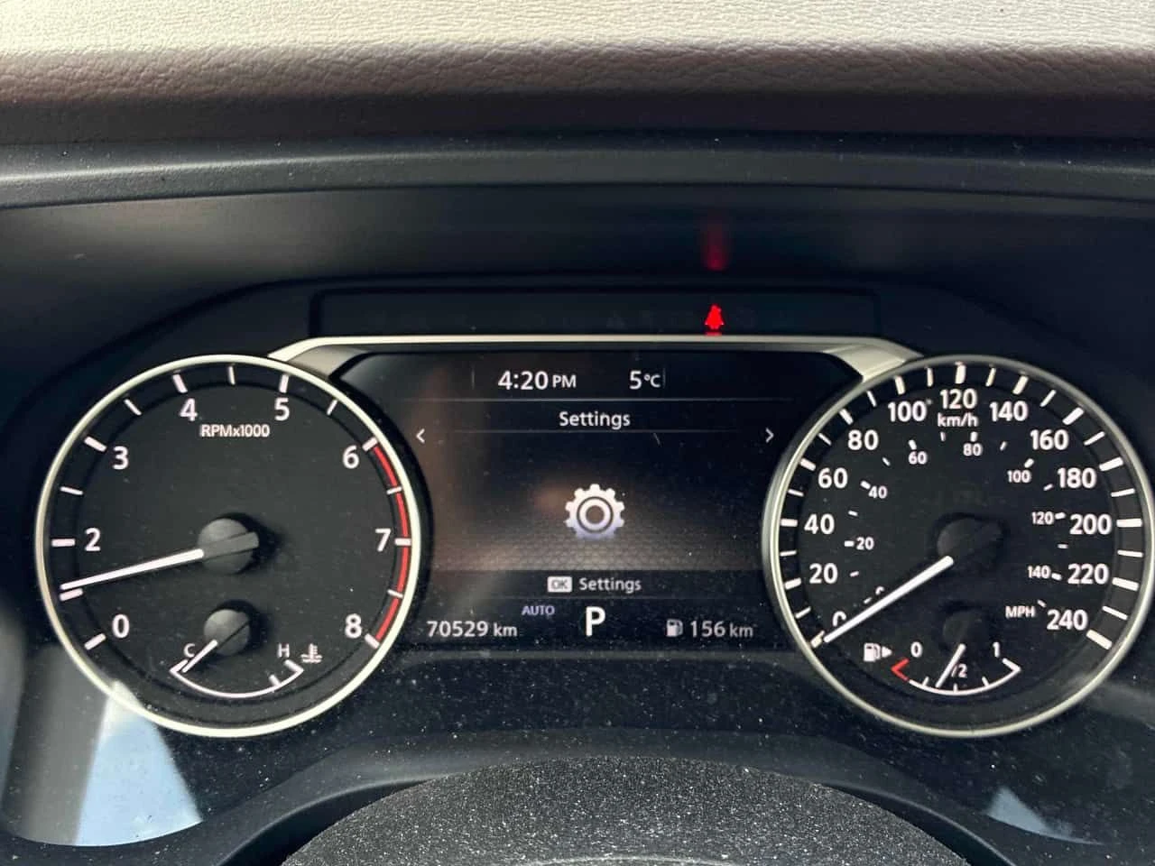 Nissan Rogue * SV * 2 КЛЮЧА* PANO* KEYLESS* ПОДГРЕВ* , снимка 8 - Автомобили и джипове - 54178803