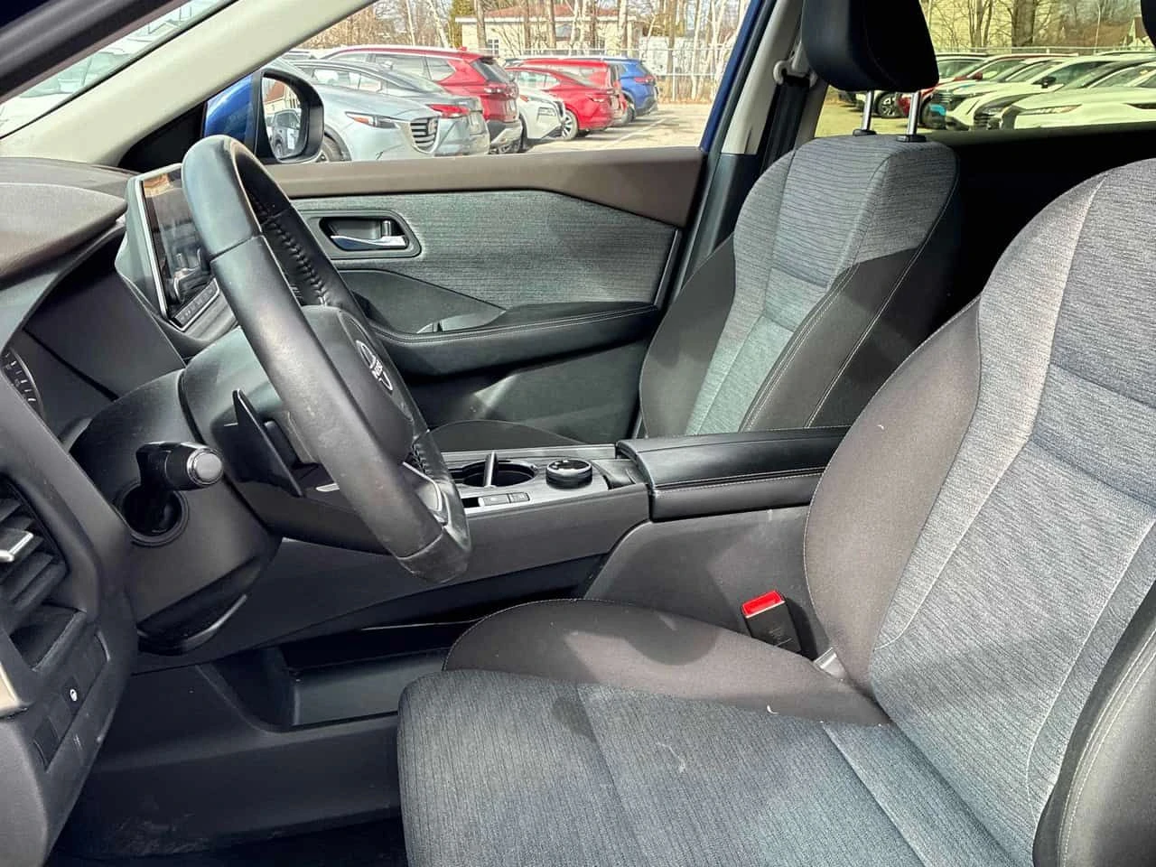 Nissan Rogue * SV * 2 КЛЮЧА* PANO* KEYLESS* ПОДГРЕВ* , снимка 12 - Автомобили и джипове - 54178803