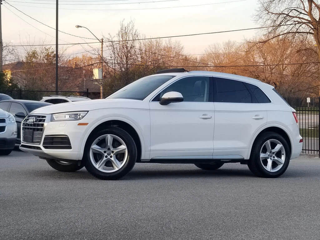 Audi Q5 QUATTRO* ПОДГРЕВ* ПАНОРАМА* КАМЕРА, снимка 2 - Автомобили и джипове - 54526955