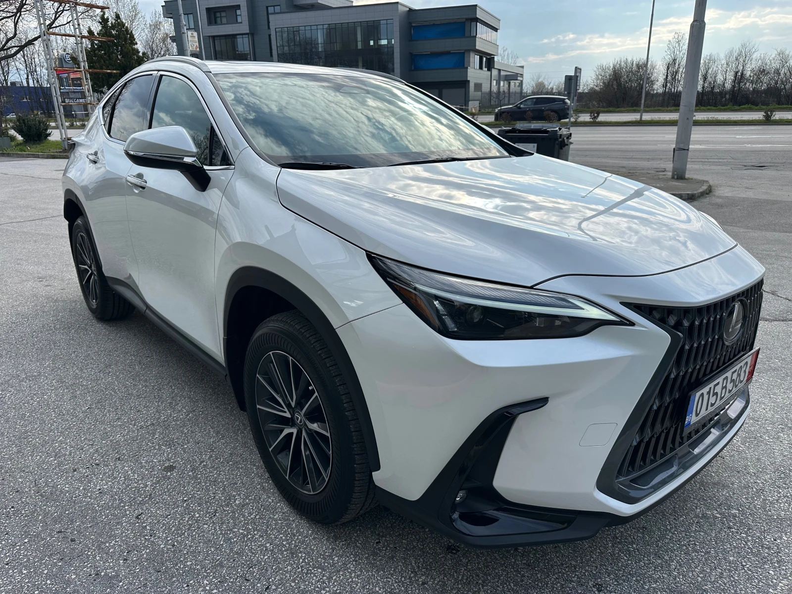 Lexus NX 350 AWD 5615km NEW | Mobile.bg � ����������� 1