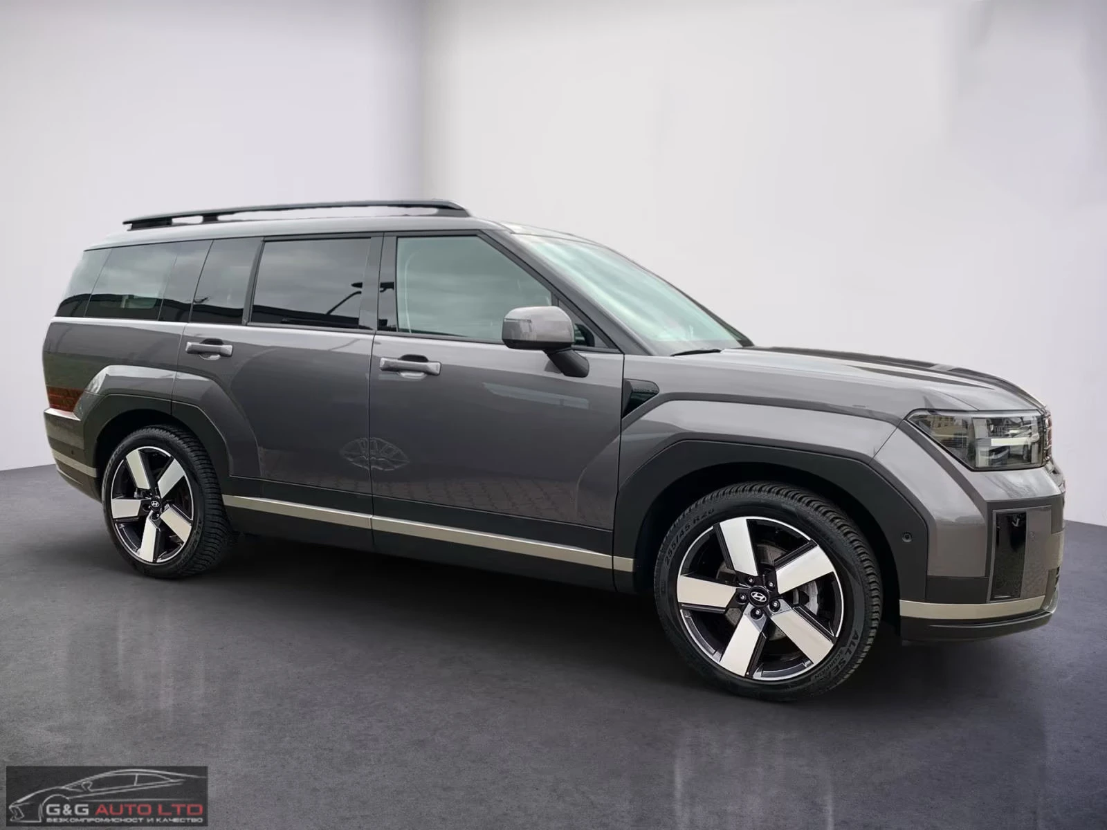 Hyundai Santa fe SIGNATURE/215HP/DIGI/360/KLEES/LED/NAVI/CPLAY/329q, снимка 4 - Автомобили и джипове - 54618296