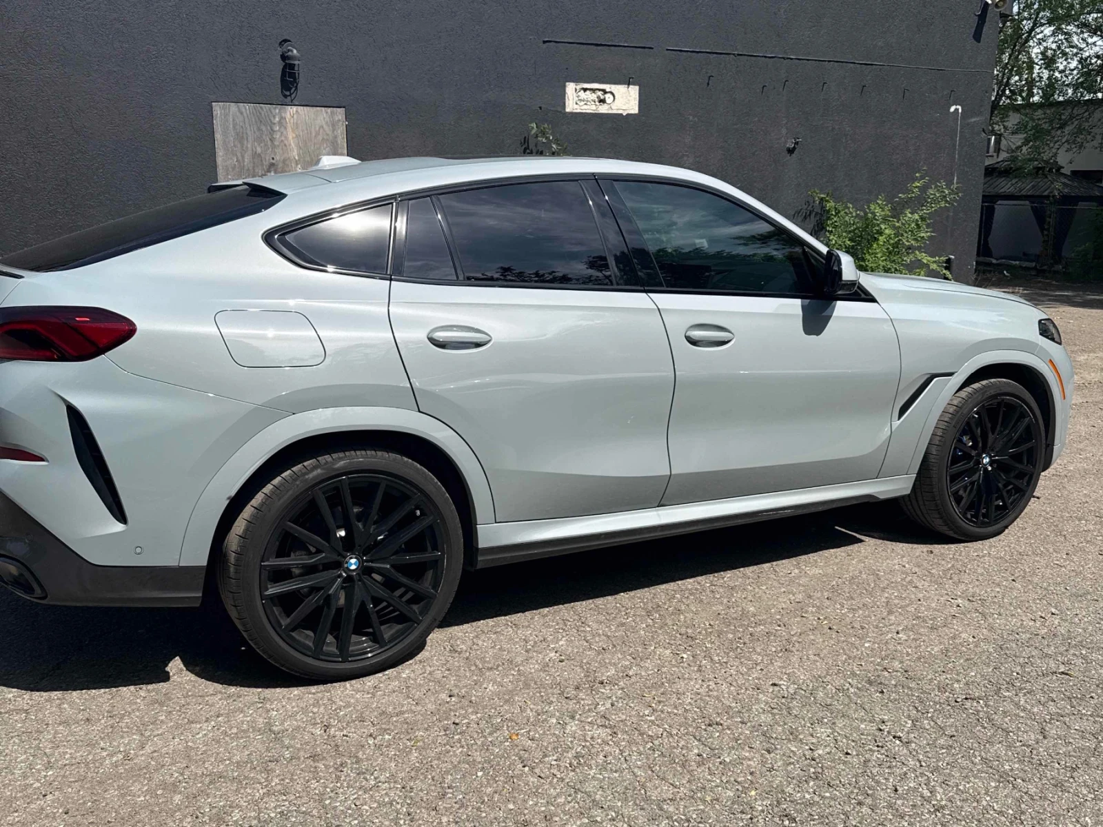 BMW X6 ДИСТРОНИК * ПОДГРЕВ * ПАНОРАМА * HARMAN KARDON, снимка 3 - Автомобили и джипове - 54838787