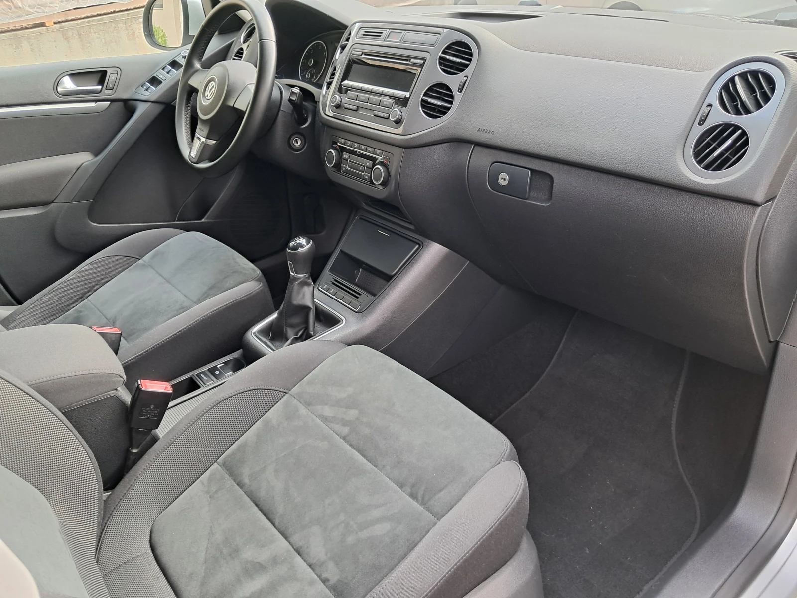 VW Tiguan TDI-149000 км., снимка 7 - Автомобили и джипове - 55143912