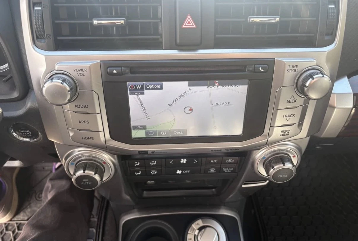 Toyota 4runner LIMITED * 4WD * KEYLESS * КАМЕРА * ОБДУХВАНЕ * , снимка 8 - Автомобили и джипове - 55177350