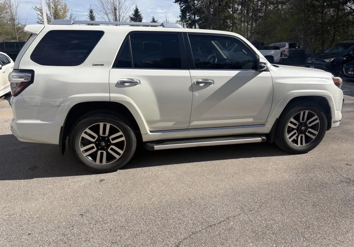 Toyota 4runner LIMITED * 4WD * KEYLESS * КАМЕРА * ОБДУХВАНЕ * , снимка 3 - Автомобили и джипове - 55177350