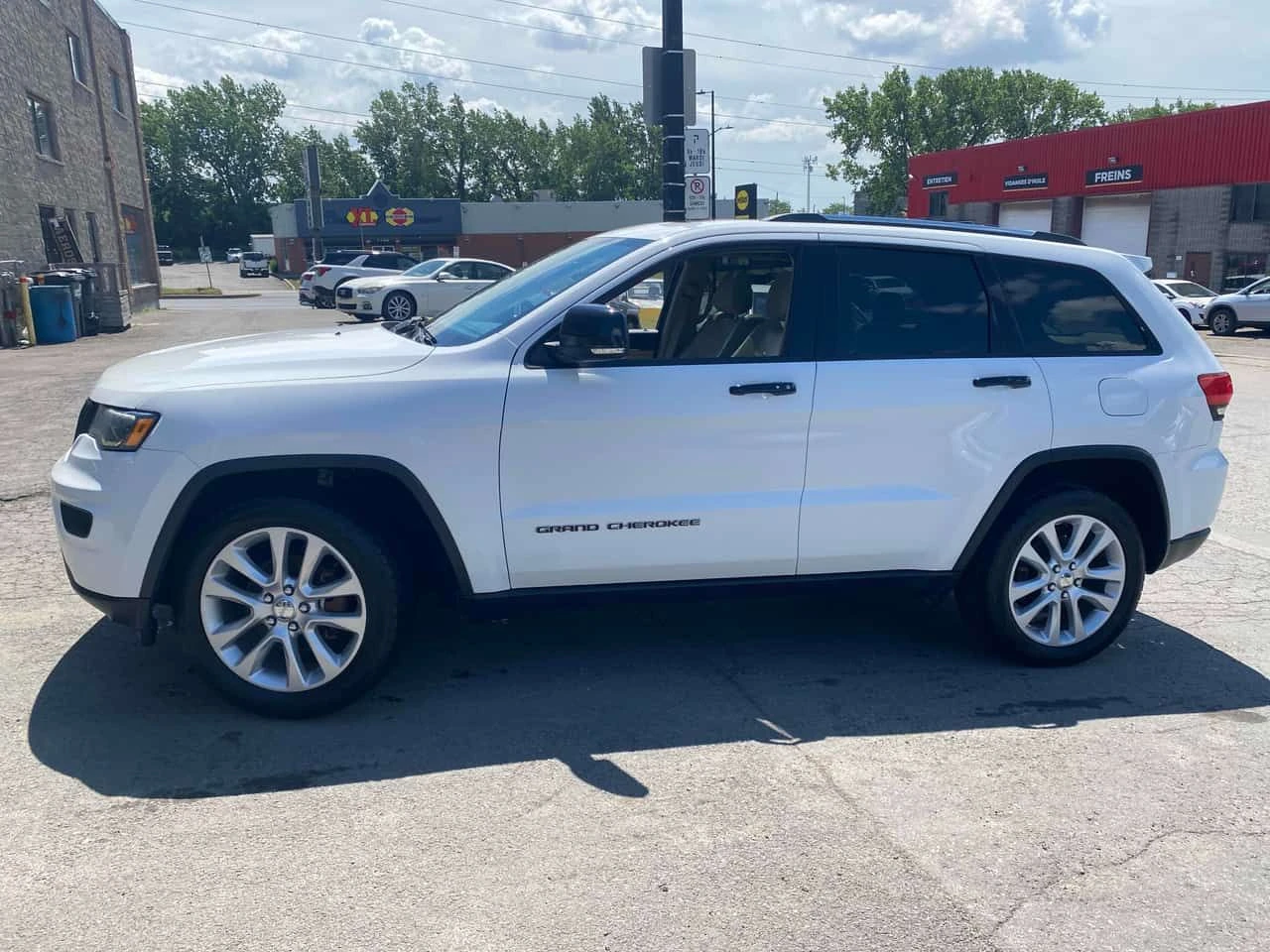 Jeep Grand cherokee * Limited * АВТОКРЕДИТ БЕЗ ПЪРВОНАЧАЛНА ВНОСКА* , снимка 2 - Автомобили и джипове - 55342763