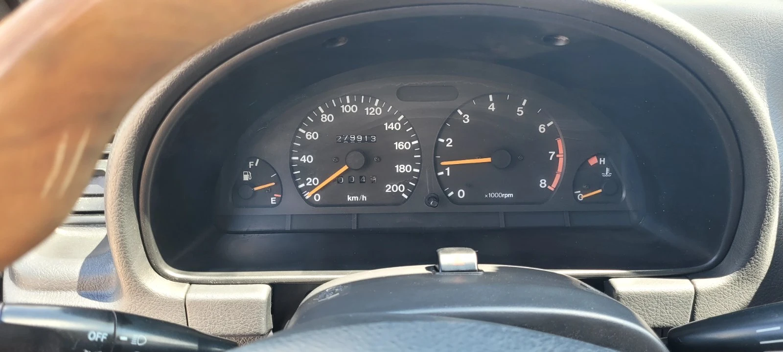 Suzuki Vitara 2.0 V6 КЛИМАТИК КОЖЕН САЛОН, снимка 11 - Автомобили и джипове - 55407091