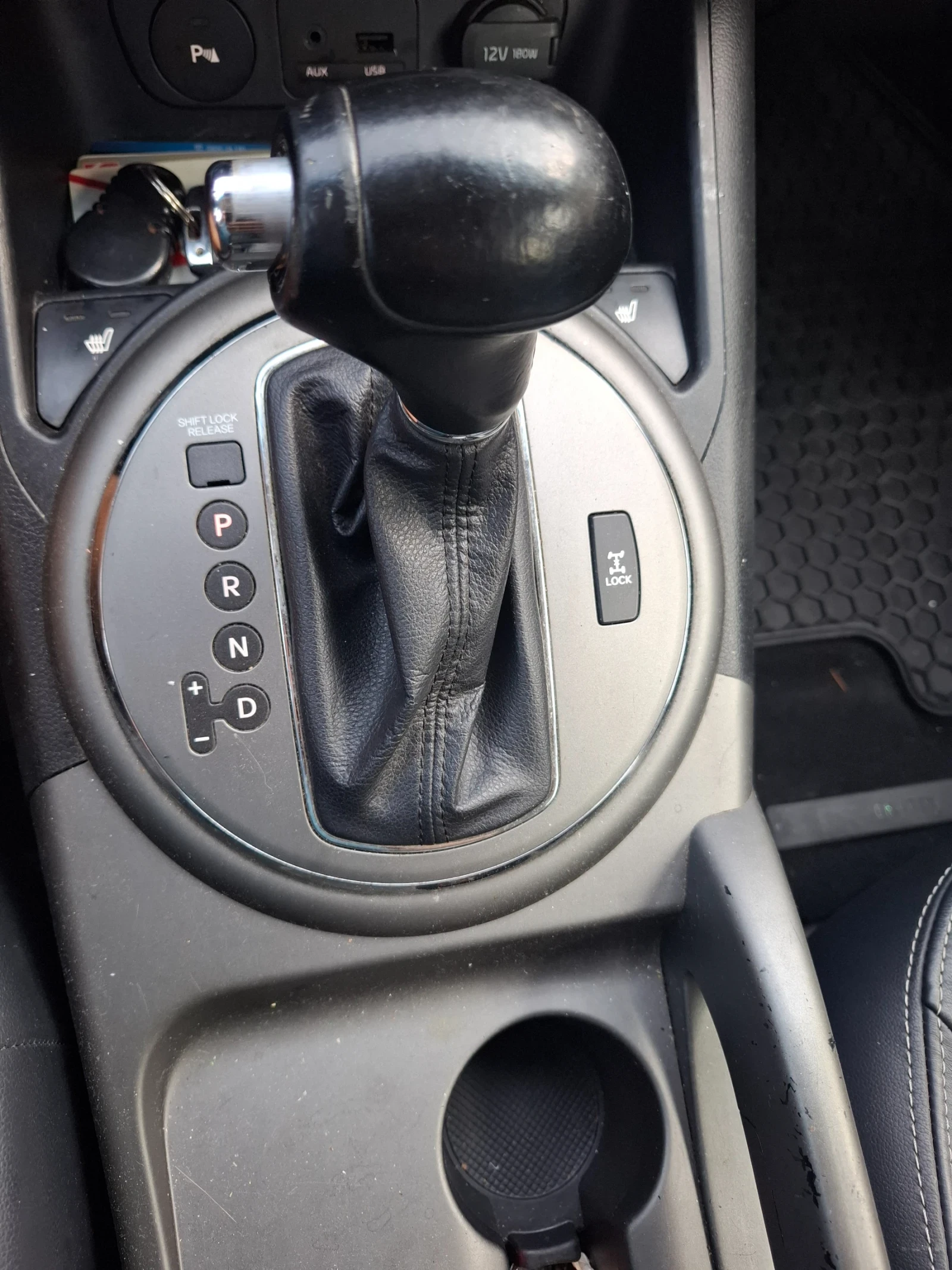 Kia Sportage, снимка 11 - Автомобили и джипове - 55873804