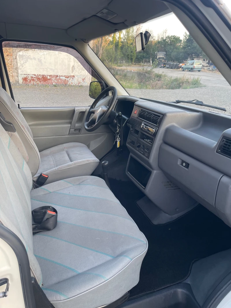 VW Transporter 2.4D, снимка 10 - Бусове и автобуси - 51351536