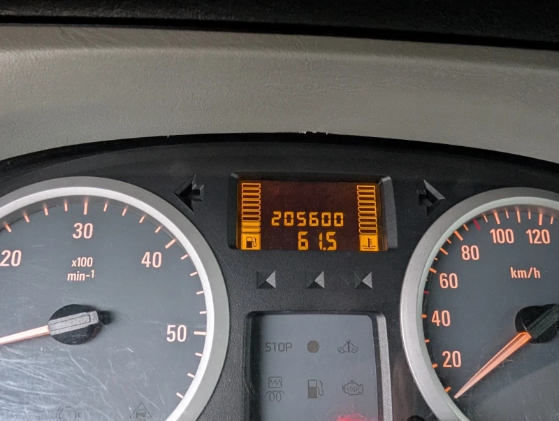 Opel Vivaro 2.0 CDTI, снимка 12 - Бусове и автобуси - 52642557