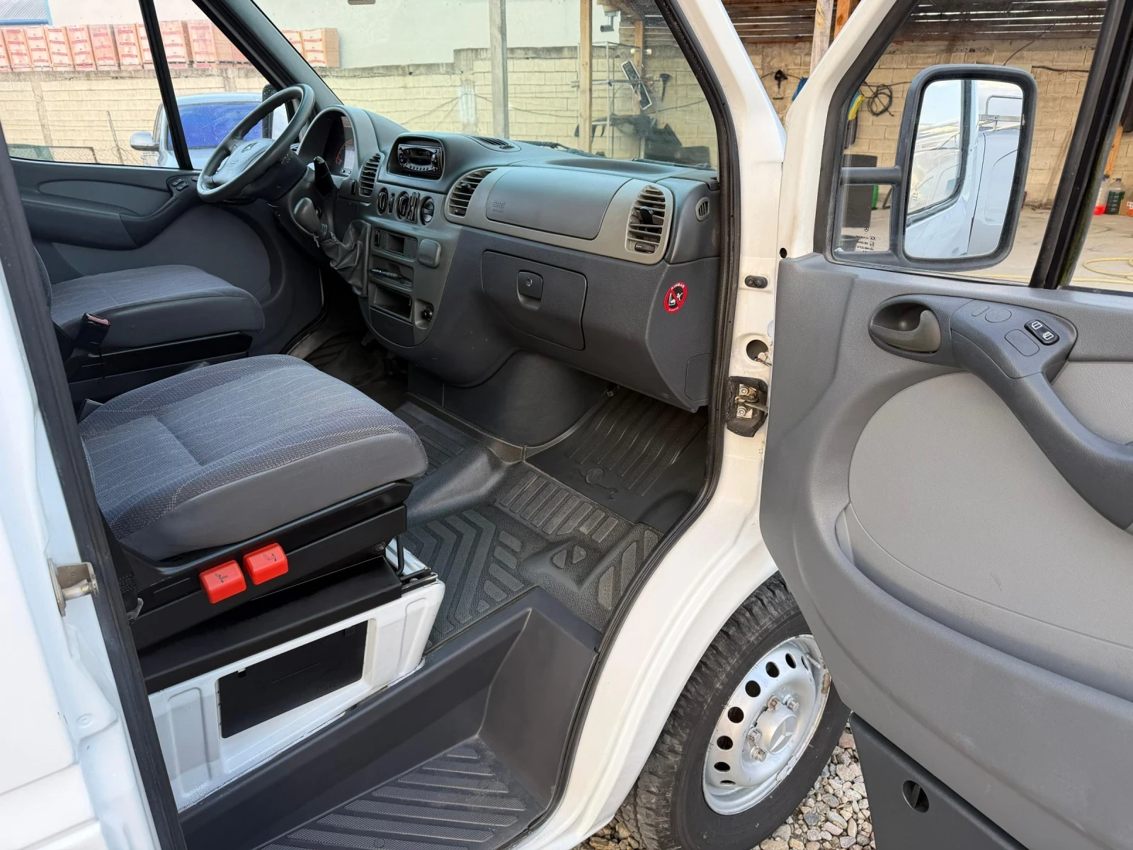Mercedes-Benz Sprinter 213 2.2CDI 130k.s ������ | Mobile.bg � ����������� 11
