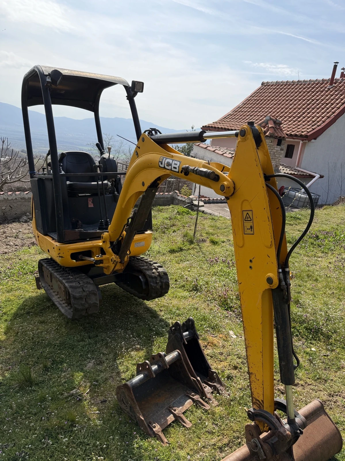 Багер JCB 8214, снимка 3 - Индустриална техника - 53992476