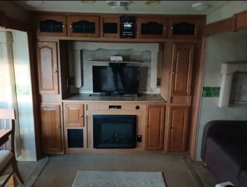 Каравана Други Flagstaff classic , снимка 8 - Каравани и кемпери - 53407271