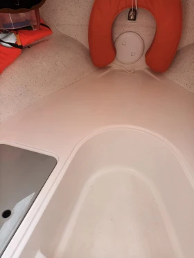 Моторна яхта Quicksilver 470, снимка 6